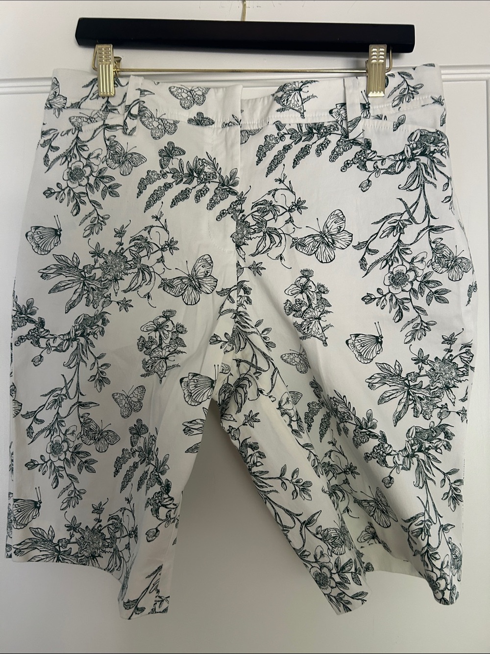 Talbots White Botanical & Butterfly Print Shorts
